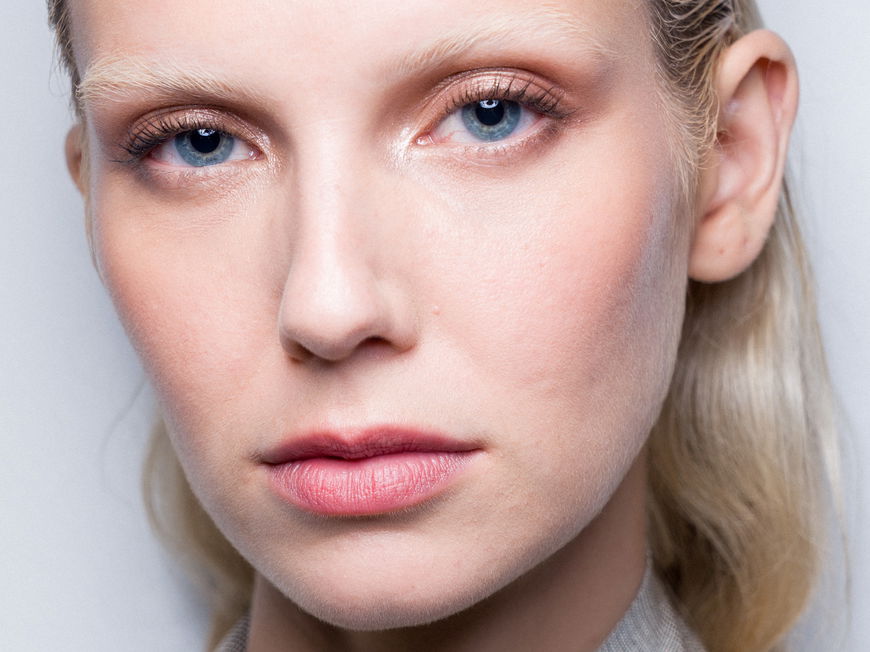 Wie ein Weichzeichner: Dieses ultra-sanfte BHA-Peeling verfeinert große Poren sichtbar