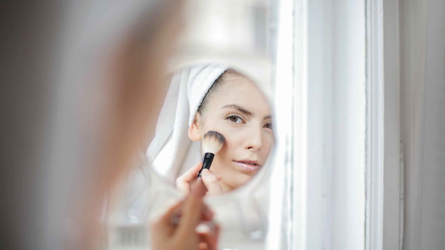 Make-up für die Festtage in 5 Minuten mit 5 Produkten