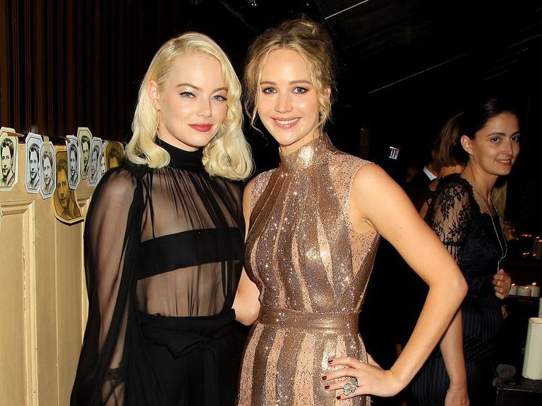 EmmaStoneJenniferLawrence