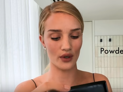Rosie-Huntington-Whiteley-Puder
