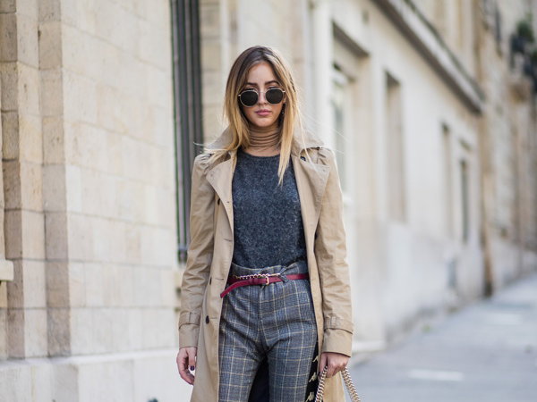 Street-Style-Grauer-Pullover