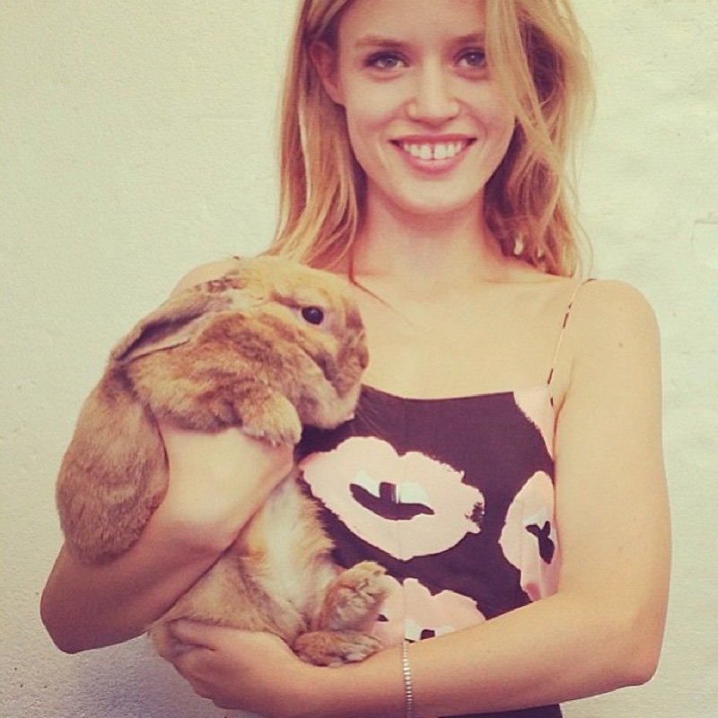 Georgia May Jagger mit Hase