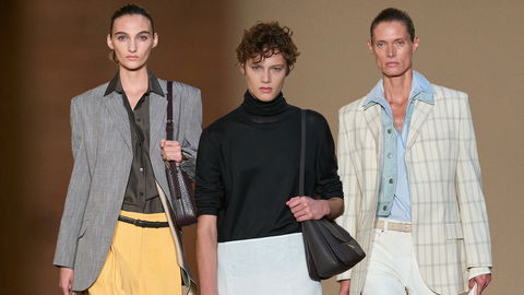 Diese 3 Looks der Calvin Klein Show würden wir sofort im Office tragen