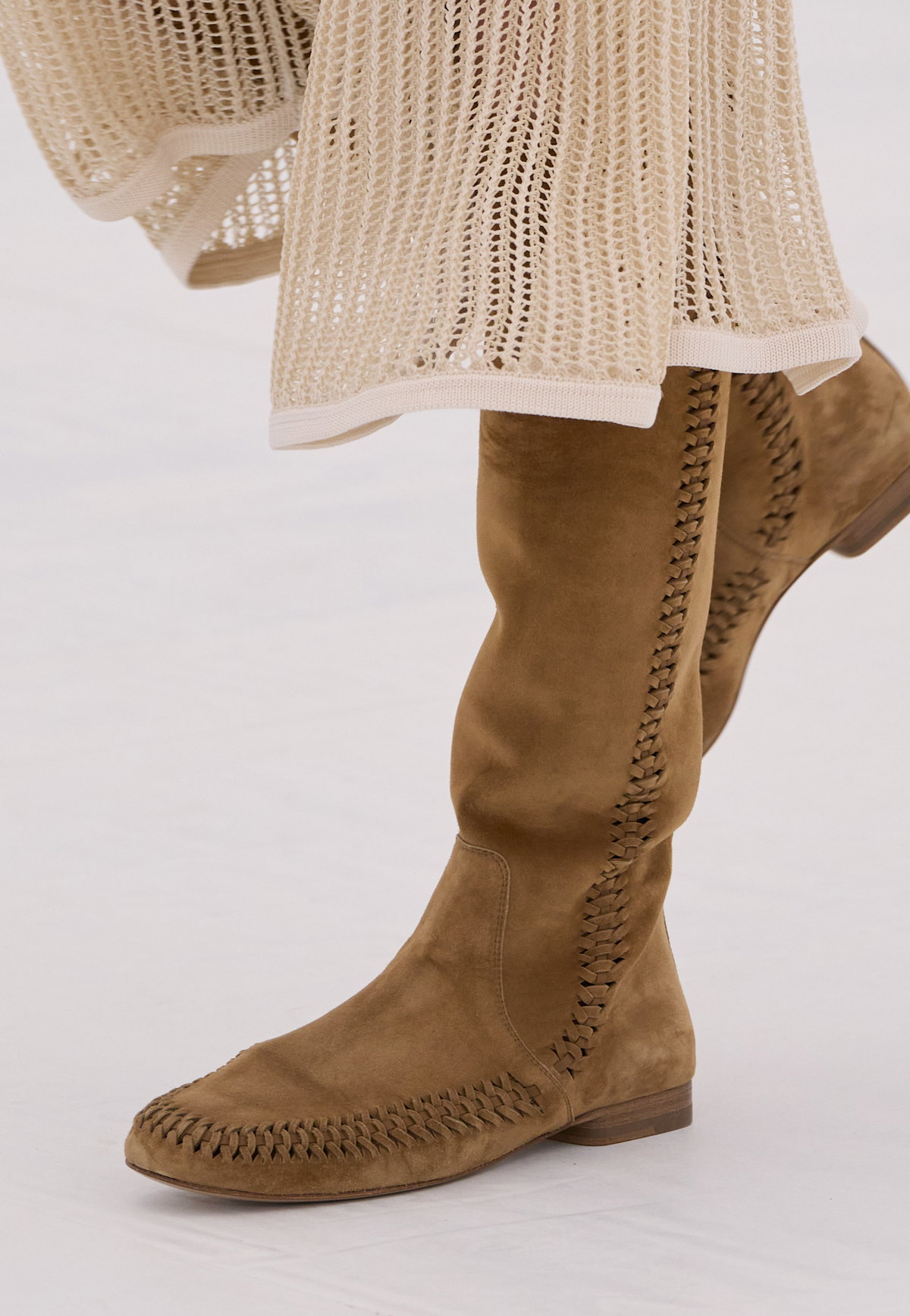 Vom Runway: Diesen Stiefel-Trend von Hermès tragen Modeprofis schon jetzt