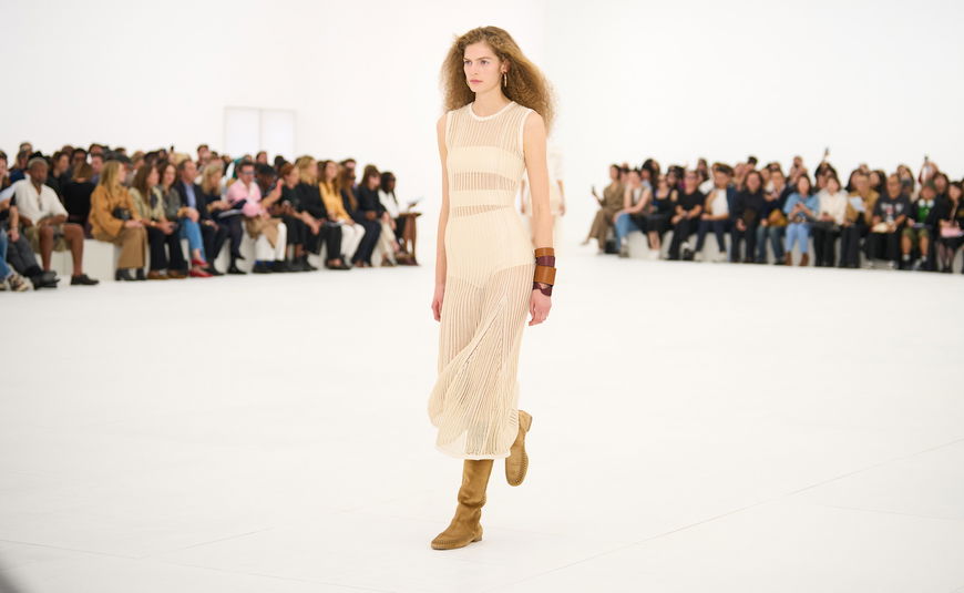 Vom Runway: Diesen Stiefel-Trend von Hermès tragen Modeprofis schon jetzt