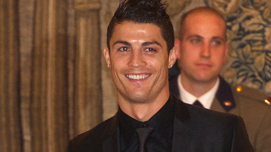 So hot! Cristiano Ronaldo posiert nackt für die Vogue