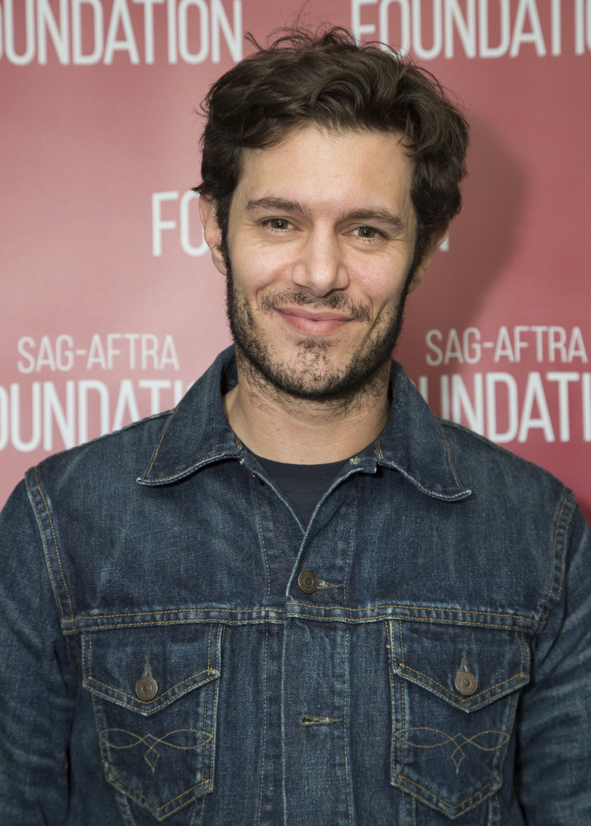 Serienschauspieler: Adam Brody