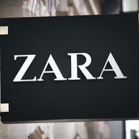 Mode-Trends 2022: 7 Kleider von ZARA, die jeder Figur stehen