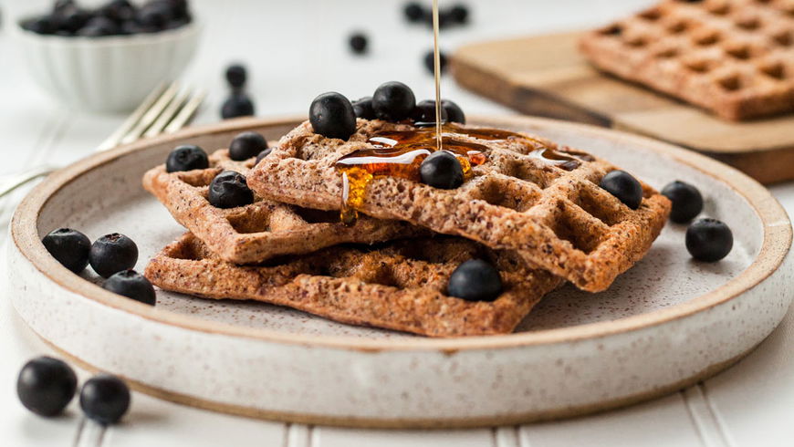 Waffeln mit Haferflocken sind das perfekte gesunde Frühstück