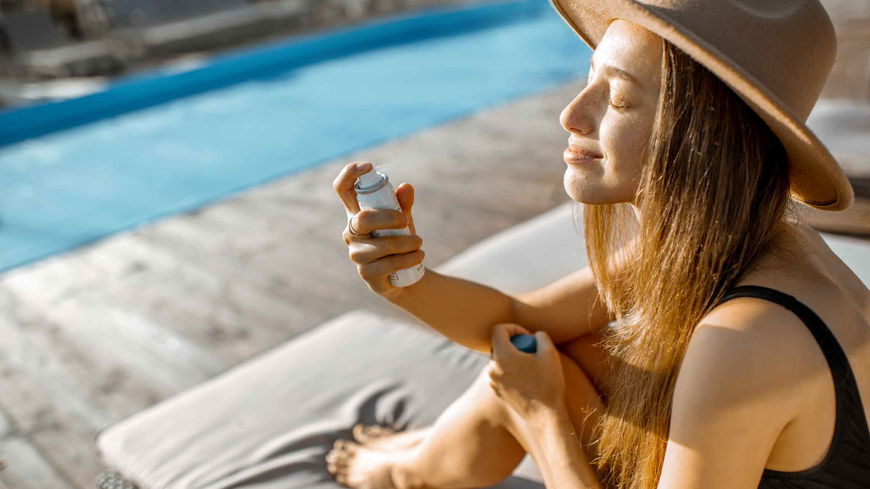 Beauty-Trends 2022: Mit diesen 4 Körpersprays fühlt ihr euch an heißen Tagen wie frisch geduscht