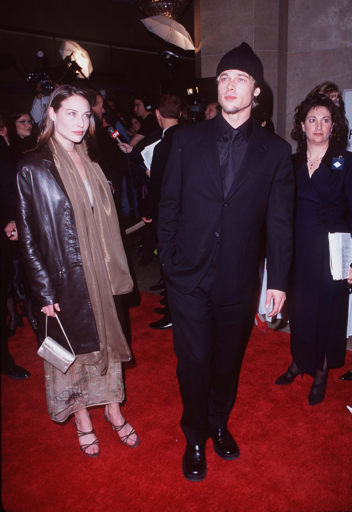Claire Forlani und Brad Pitt