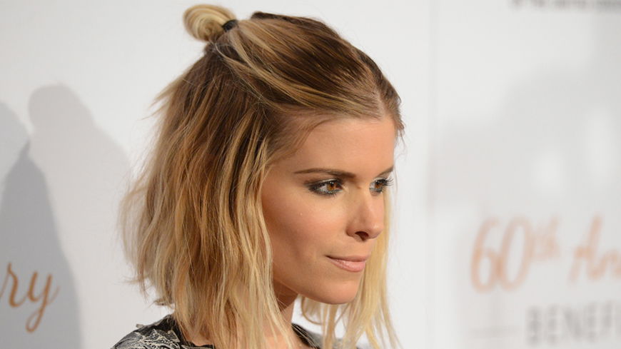 Der Half Bun: 5 Tricks für den perfekten Trend-Look