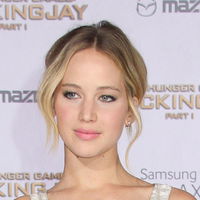 So hot! Jennifer Lawrence posiert nackt mit Riesen-Boa