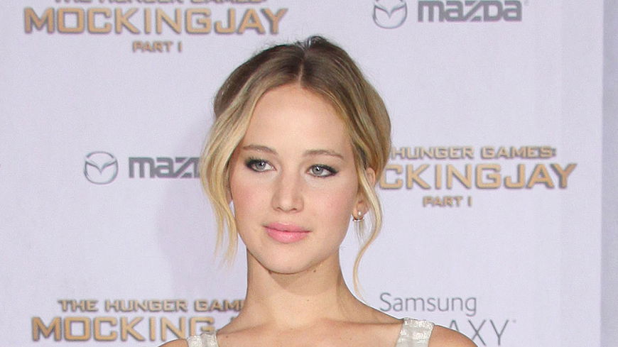So hot! Jennifer Lawrence posiert nackt mit Riesen-Boa