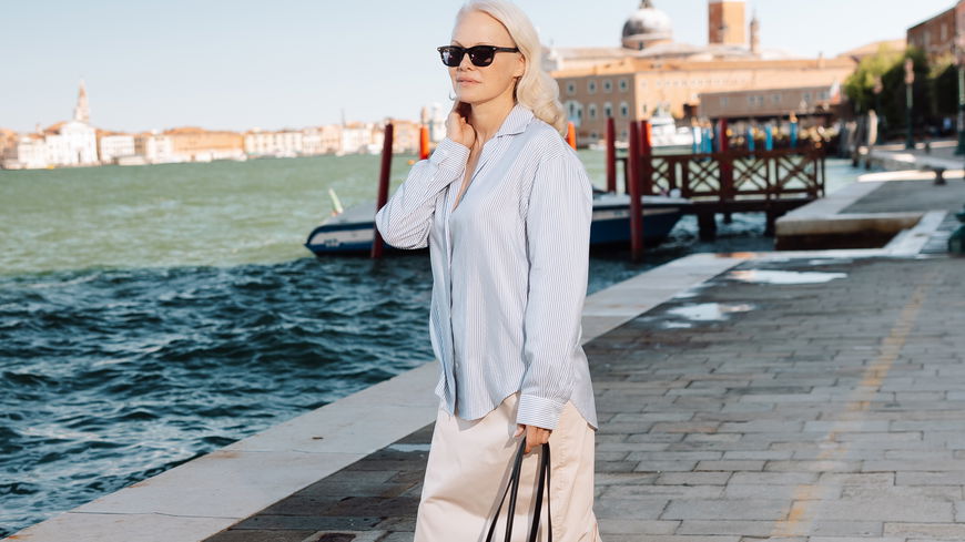 Pamela Andersons neue Handtasche ist der eleganteste Allrounder 