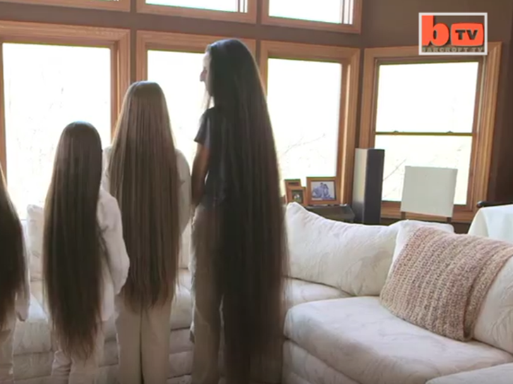 Oha! Treffen Sie Rapunzel und ihre vier Töchter