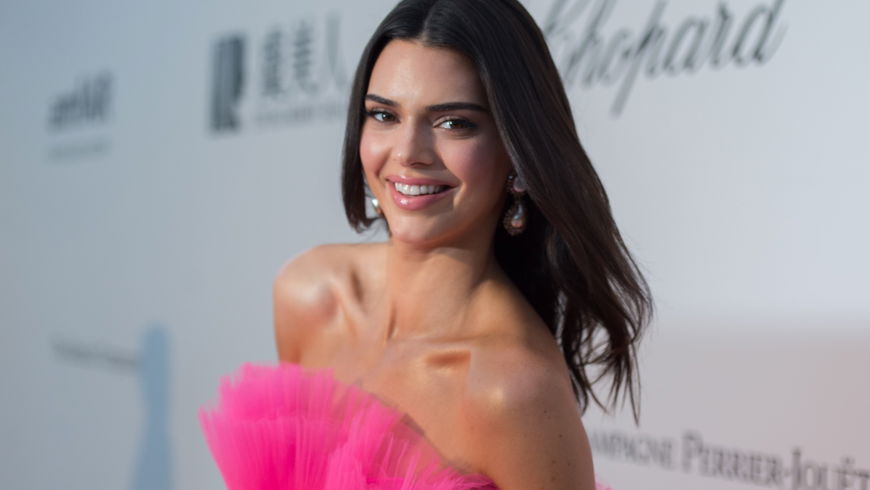 Mode-Outfits 2022: Kendall Jenners Basic für den Frühling kann sich jeder leisten