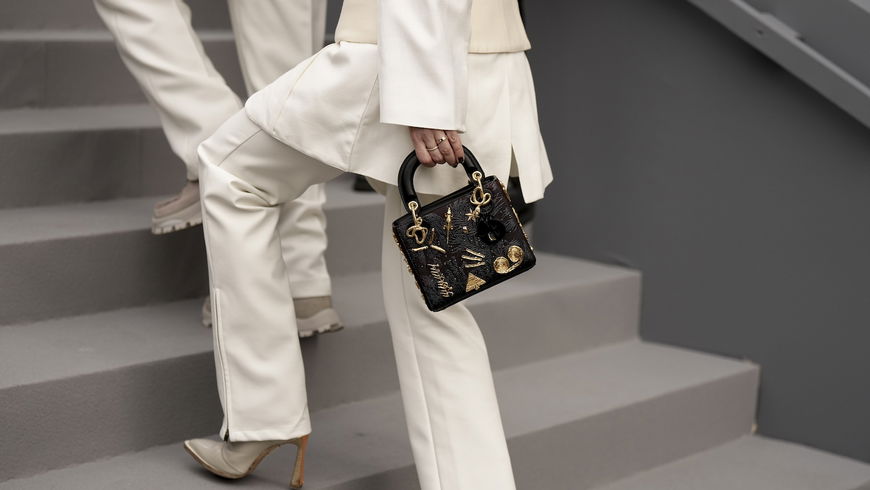Mode-Trends 2022: 3 Styling-Ideen für Anzughosen im Frühling