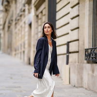 Frauen ab 40: Dieser stylische Sneaker steht ihnen besonders gut
