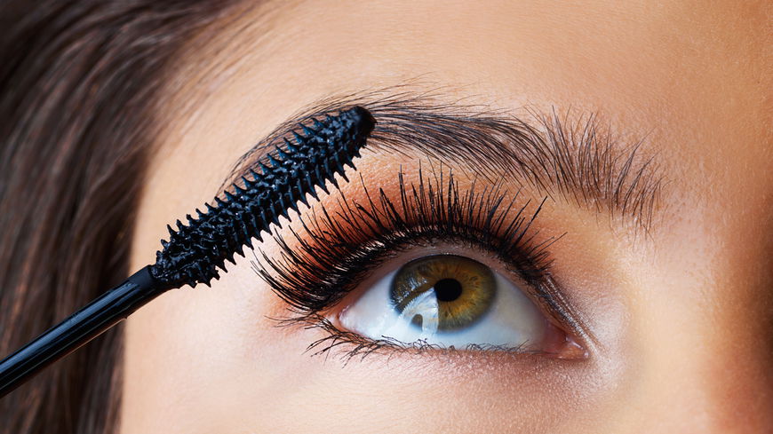 Das ist der bestbewerteste Mascara auf Amazon und Make-up Artists lieben ihn
