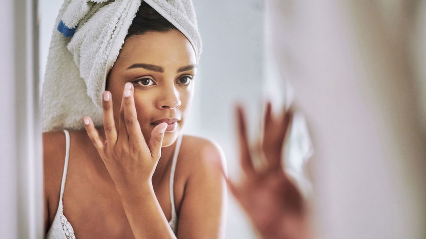 Gesichtspflege: Diese Produkte sollten wir ab sofort nicht mehr verwenden – laut Star-Visagisten