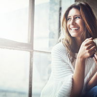 Blähbauch wegbekommen: Das beste Mittel für Frauen ab 50