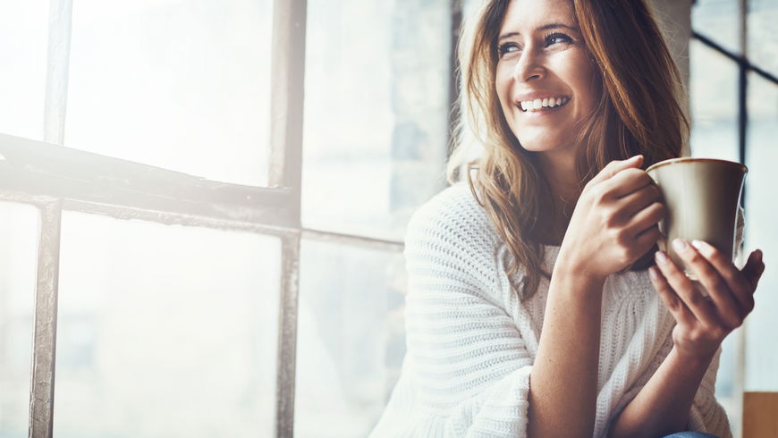 Blähbauch wegbekommen: Das beste Mittel für Frauen ab 50