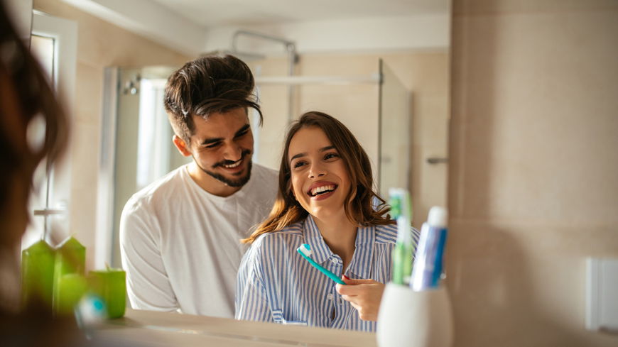 Paare: Diese ekligen Dinge machen sie heimlich, wenn sie allein sind