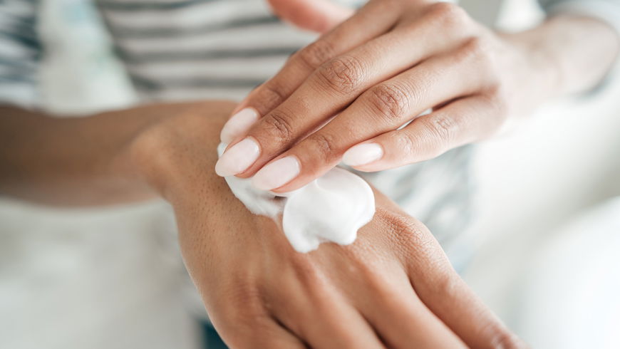 Anti-Aging: Diese verjüngende Handcreme verhindert frühzeitig erschlaffte Haut 