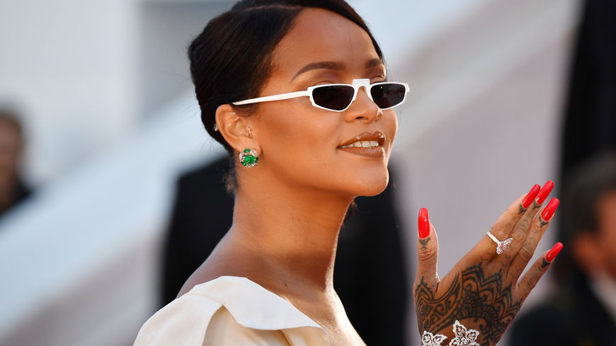 Rihanna: So witzig wehrt sie sich gegen ihren Hater 