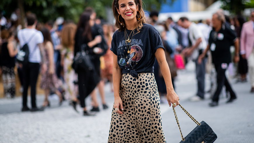 T-Shirt-Tricks: Mit diesen Details sehen die Oberteile sofort viel hochwertiger aus