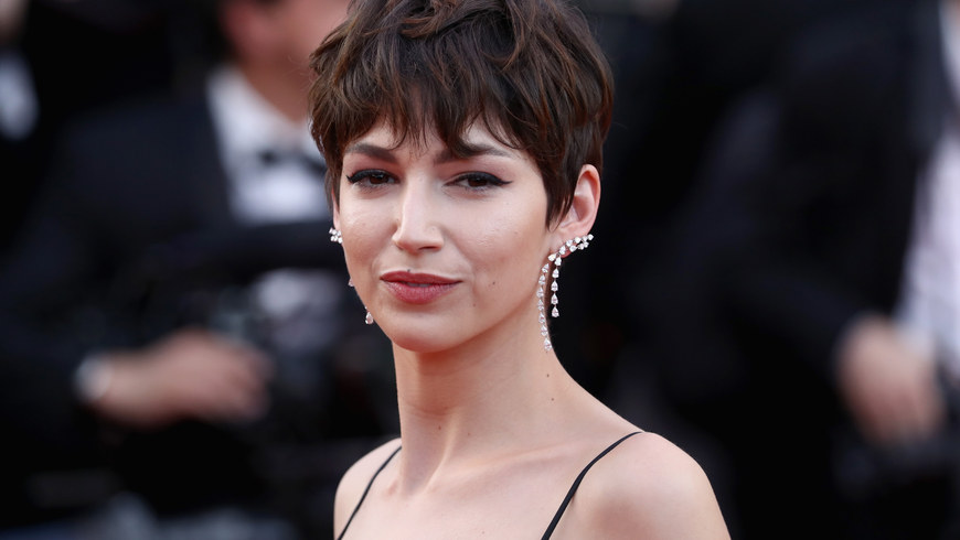 Diese 3 Trend-Frisuren tragen 2022 alle mit kurzen Haaren