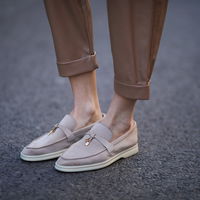 Statt Sandalen: Diese beigefarbenen Sommer-Schuhe sind 2023 unsere Trend-Favoriten