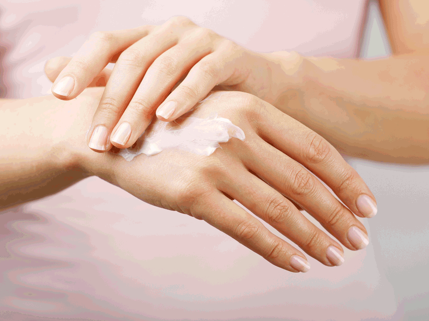 Trockene Hände im Herbst? Diese Handcreme wirkt über Nacht wahre Wunder