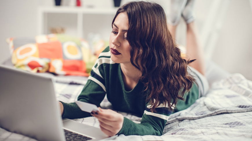 5 Gründe, warum es cooler ist, den Samstagabend allein Zuhause zu verbringen