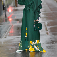 Mode-Outfits 2022: Jennifer Lopez macht Smaragdgrün zur neuen Trendfarbe