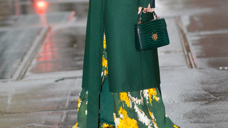 Mode-Outfits 2022: Jennifer Lopez macht Smaragdgrün zur neuen Trendfarbe