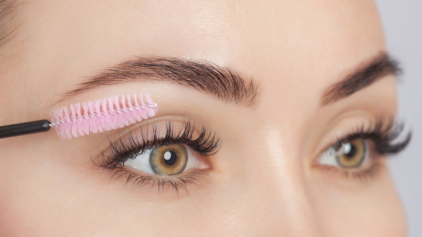 Wimpern selber färben zuhause – so gelingt es!