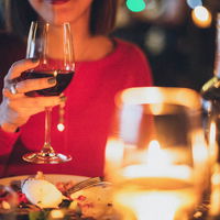 Zu diesen Zeitpunkten ist Alkohol am schädlichsten – laut Studie