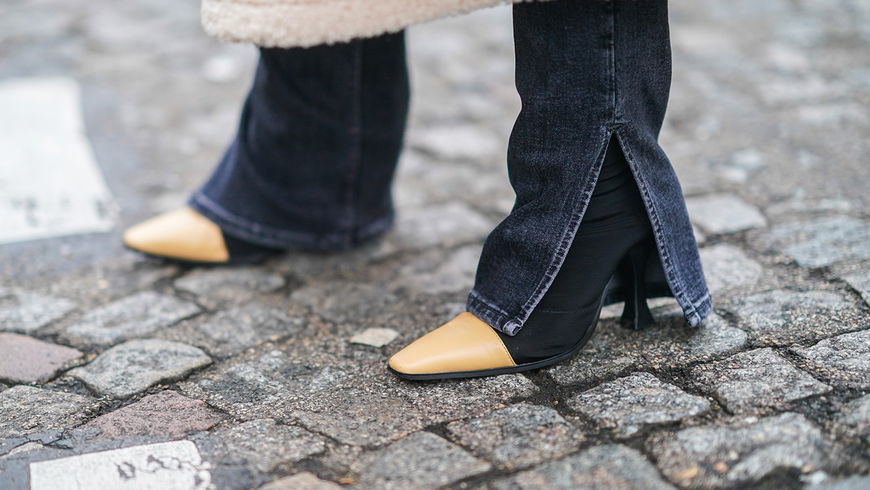 Mode-Trends 2022: Die 5 schönsten Jeans mit Beinschlitz