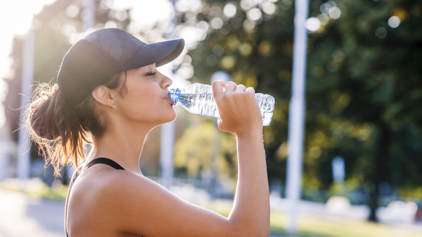Stilles Wasser: Das passiert, wenn ihr es jeden Tag trinkt