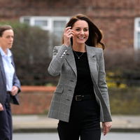 Mode-Outfits 2022: Herzogin Kate zeigt, wie wir Blazer jetzt richtig stylen