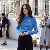 Mode-Trends 2022: Herzogin Kate trägt den perfekten Pullover für den Frühling