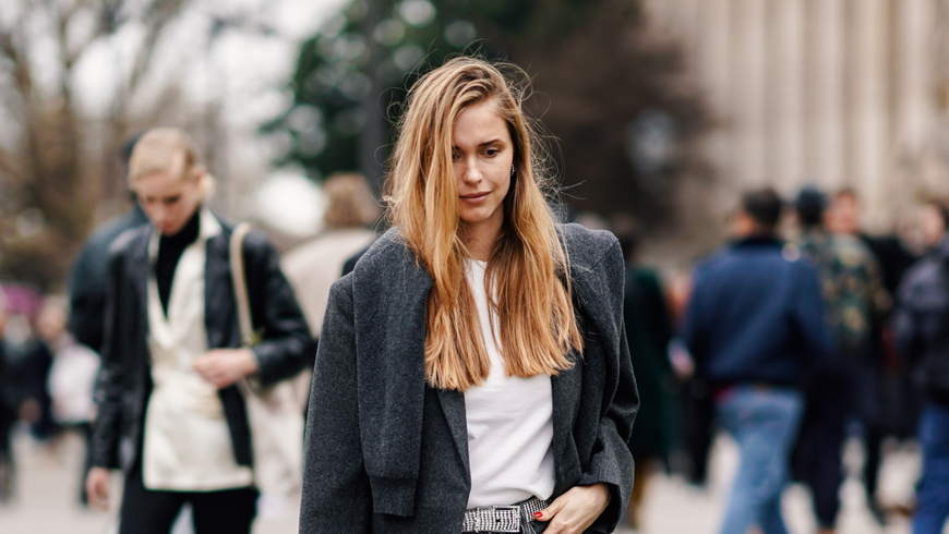 Strass-Gürtel: Dieses Accessoire lieben alle Blogger und es eignet sich perfekt für die Festtage