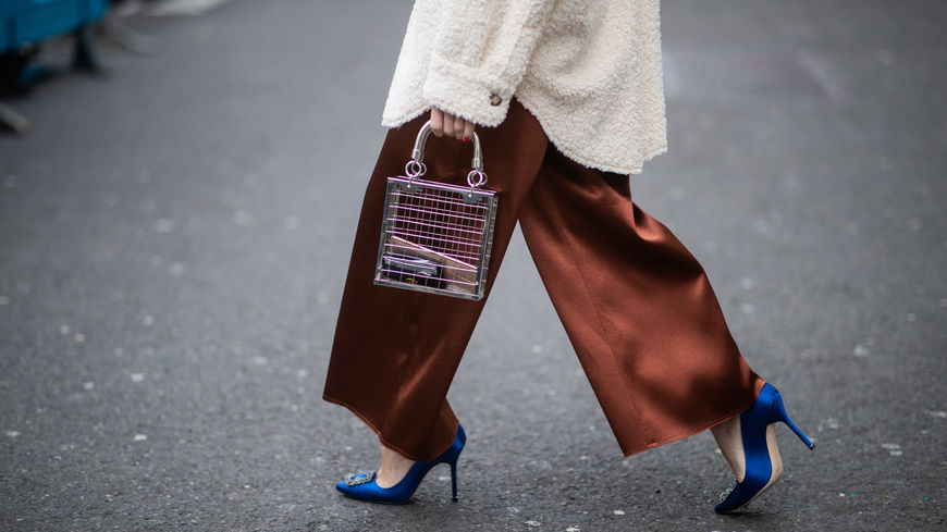 Hosen aus Satin: Diese angesagten Modelle tragen wir jetzt