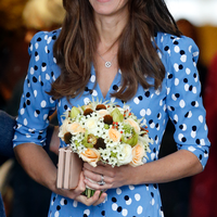 Herzogin Kate trägt dieses ZARA-Kleid und es kostet weniger als 50 Euro!