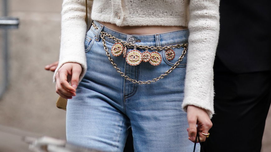 Kettengürtel: Mit diesem Accessoire wertet ihr jedes Outfit auf