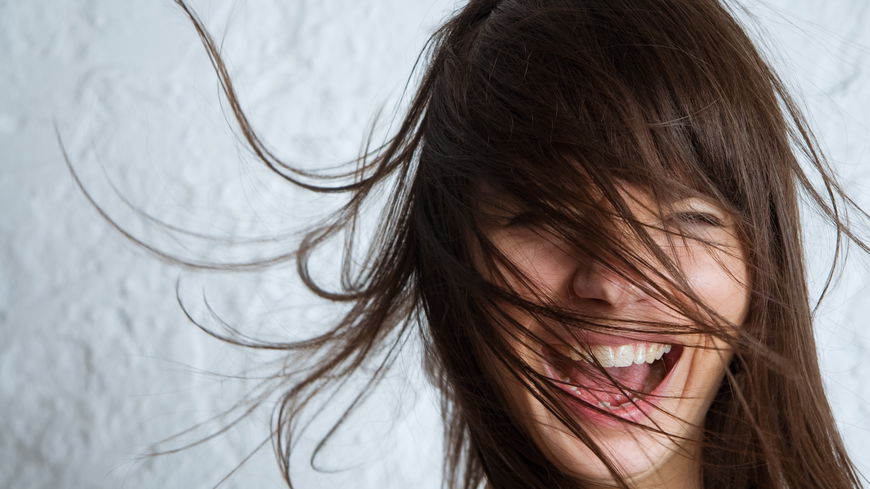 Trockenshampoo: DIESE Fehler macht jeder bei der Benutzung