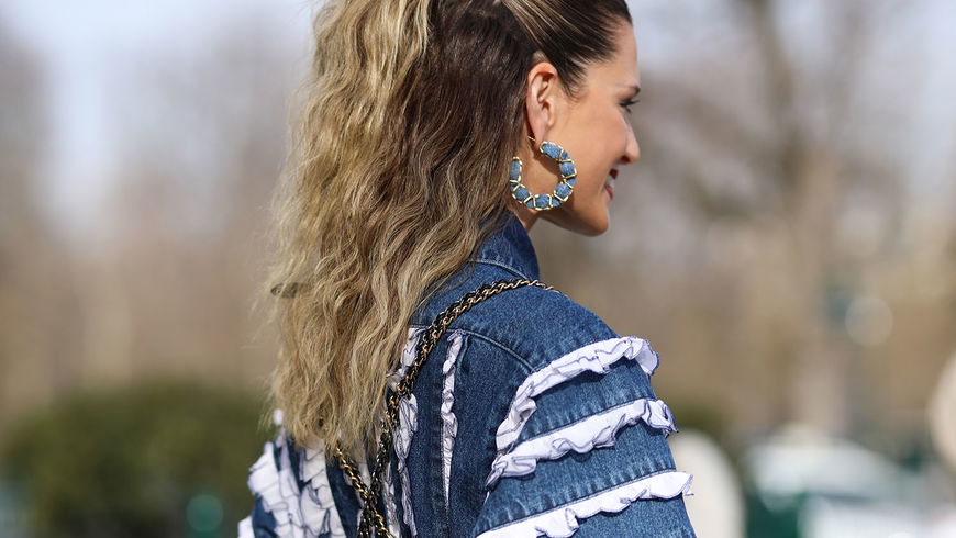 Haare: Dieser Hairstyle schummelt dir eine längere Mähne