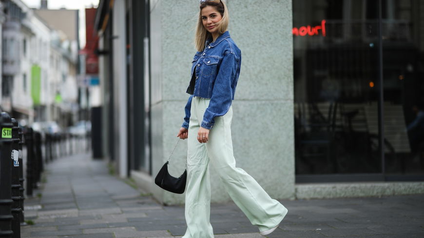 Mode-Trends 2022: Den Kauf dieser günstigen Jeansjacke werdet ihr nicht bereuen